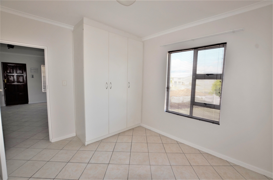 1 Bedroom Property for Sale in George Park Western Cape